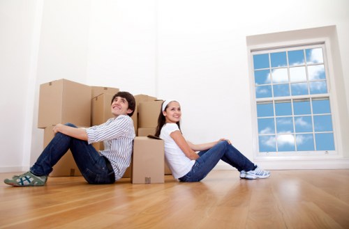 Team preparing a careful Italy removals service for household relocation